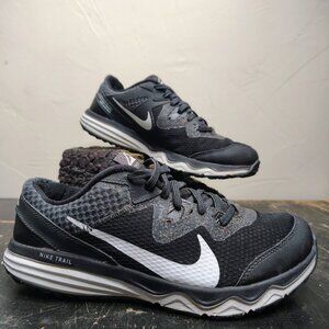 Nike Juniper Trail Shoes Womens Size 8.5 Black Lace Up Running Shoes CW3809-001